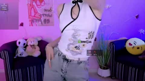 Snapshot of tender_amelia chatting on 06/04/26, 07:42 Ami online show from 06/04/26, 07:42