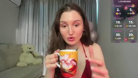 Amina online show from 06/17/26, 12:07