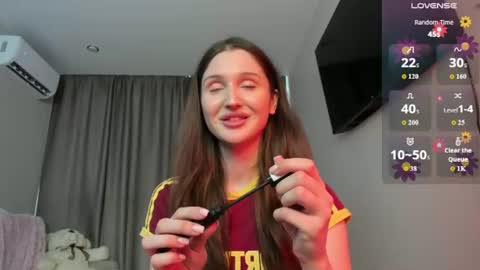 Amina online show from 07/10/26, 11:57