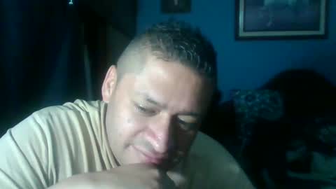 Snapshot of tender_eldelatienda chatting on 12/10/24, 02:16 Fabio Canavaro online show from 12/10/24, 02:16