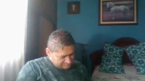 Snapshot of tender_eldelatienda chatting on 01/04/25, 05:16 Fabio Canavaro online show from 01/04/25, 05:16