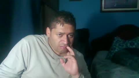 Snapshot of tender_eldelatienda chatting on 01/07/25, 11:24 Fabio Canavaro online show from 01/07/25, 11:24