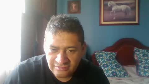 Snapshot of tender_eldelatienda chatting on 01/09/25, 08:22 Fabio Canavaro online show from 01/09/25, 08:22
