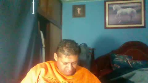Snapshot of tender_eldelatienda chatting on 02/21/25, 04:07 Fabio Canavaro online show from 02/21/25, 04:07