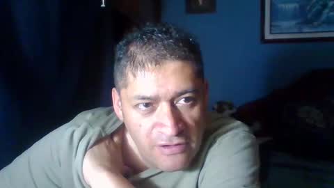 Snapshot of tender_eldelatienda chatting on 11/05/25, 11:27 Fabio Canavaro online show from 11/05/25, 11:27