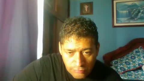 Snapshot of tender_eldelatienda chatting on 12/14/25, 04:12 Fabio Canavaro online show from 12/14/25, 04:12