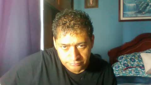 Snapshot of tender_eldelatienda chatting on 12/15/25, 06:01 Fabio Canavaro online show from 12/15/25, 06:01