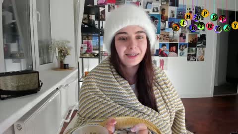 Snapshot of tenderalise chatting on 12/19/24, 09:17 tenderalise online show from 12/19/24, 09:17