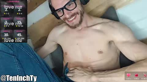 Snapshot of teninchty chatting on 09/13/25, 02:11 Ty online show from 09/13/25, 02:11