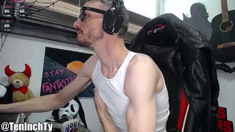 Snapshot of teninchty chatting on 10/25/25, 06:13 Ty online show from 10/25/25, 06:13