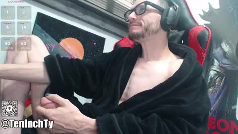 Snapshot of teninchty chatting on 11/15/25, 05:31 Ty online show from 11/15/25, 05:31