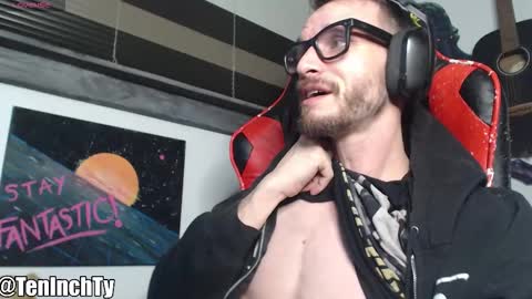 Snapshot of teninchty chatting on 11/26/25, 06:25 Ty online show from 11/26/25, 06:25