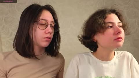 Snapshot of tenishal0ve chatting on 05/17/26, 03:04 Wanessa online show from 05/17/26, 03:04