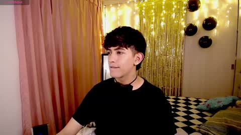 teo brown Independent model online show from 12/31/24, 08:45