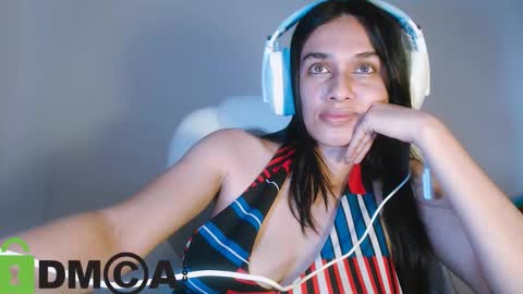 Snapshot of ter23m chatting on 10/25/25, 08:03 Lisa online show from 10/25/25, 08:03