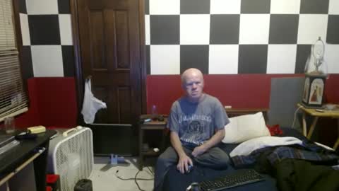 terdy2366 online show from 12/18/24, 06:21
