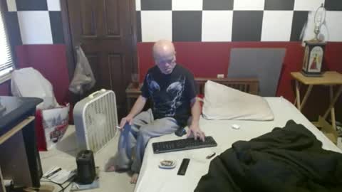 terdy2366 online show from 02/04/25, 01:27