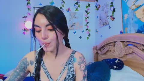Snapshot of teresa_moon chatting on 09/20/25, 05:47 TERESA Give me a good rating if you enjoy my show online show from 09/20/25, 05:47