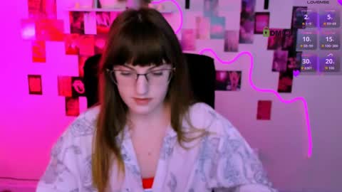Snapshot of teresa_shy chatting on 03/22/26, 08:23 your love online show from 03/22/26, 08:23