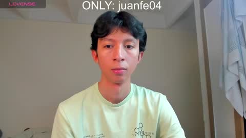 Snapshot of teroship_boy chatting on 12/06/24, 04:03 Juanfe  online show from 12/06/24, 04:03