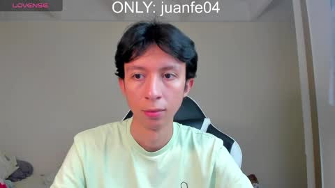 Snapshot of teroship_boy chatting on 12/06/24, 09:21 Juanfe  online show from 12/06/24, 09:21