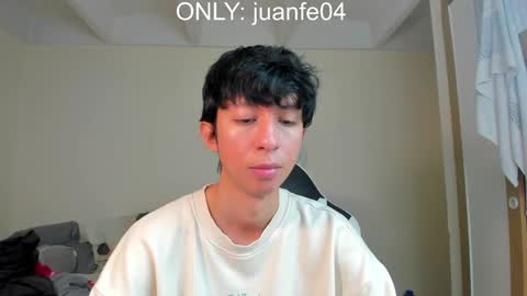 Snapshot of teroship_boy chatting on 12/14/24, 01:39 Juanfe  online show from 12/14/24, 01:39