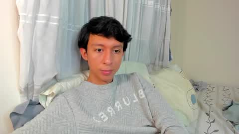 Snapshot of teroship_boy chatting on 02/19/25, 01:51 Juanfe  online show from 02/19/25, 01:51