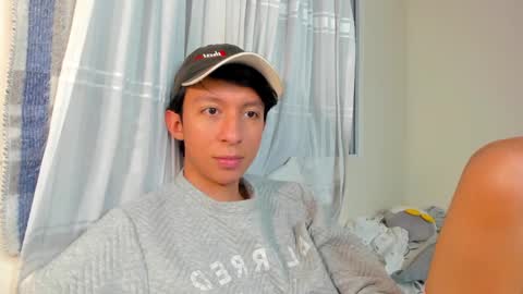 Snapshot of teroship_boy chatting on 02/22/25, 01:00 Juanfe  online show from 02/22/25, 01:00