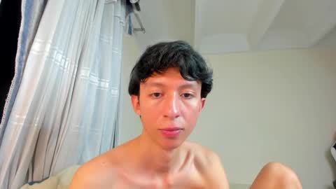 Snapshot of teroship_boy chatting on 02/25/25, 04:14 Juanfe  online show from 02/25/25, 04:14