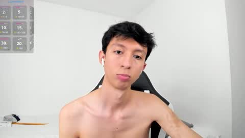 Snapshot of teroship_boy chatting on 10/09/25, 02:20 Juanfe  online show from 10/09/25, 02:20