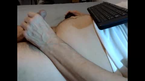 Snapshot of terraco_fun chatting on 10/25/25, 03:07 terraco_fun online show from 10/25/25, 03:07