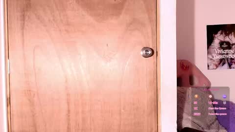 Terra Elowen online show from 10/17/25, 11:24