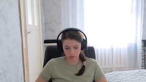 Anny Simpson online show from 10/01/25, 04:18