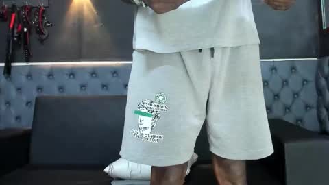 terranze_z online show from 09/29/25, 08:13