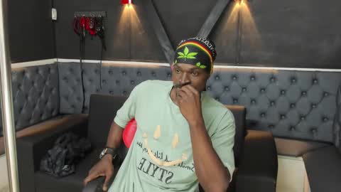 terranze_z online show from 11/06/25, 07:04