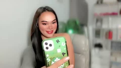 TERRI  the girl will hunt you online show from 12/04/24, 02:09