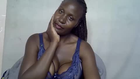 Snapshot of terriam chatting on 11/28/25, 09:56 terriam online show from 11/28/25, 09:56