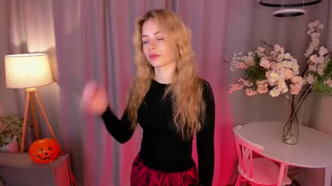 Maya online show from 10/25/25, 01:51