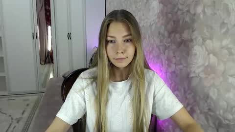 Snapshot of tess_wetyy chatting on 10/18/25, 02:18 Violetta Ready for any play with you. Hottest show in pvt  Bitcoin 1P8NuZxsaNsQTx7wJJJ7Ao1mic4nvJPVLC online show from 10/18/25, 02:18