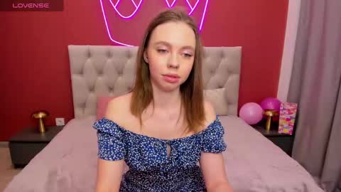 Tessa 3 online show from 02/17/25, 01:25