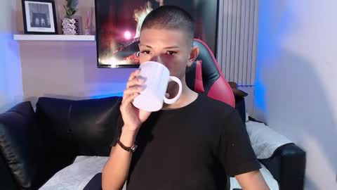 tessachains online show from 12/01/25, 03:39