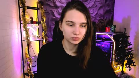 Snapshot of tessamill chatting on 02/05/26, 09:25 Tessa online show from 02/05/26, 09:25