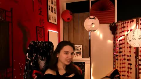 Snapshot of tessamill chatting on 02/17/26, 05:37 Tessa online show from 02/17/26, 05:37