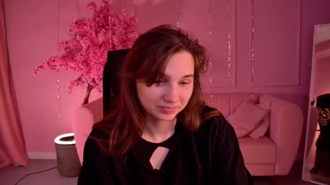 Snapshot of tessamill chatting on 03/23/26, 05:44 Tessa online show from 03/23/26, 05:44
