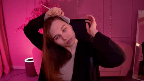 Snapshot of tessamill chatting on 03/24/26, 05:56 Tessa online show from 03/24/26, 05:56