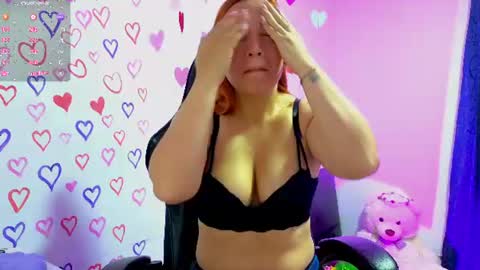 Snapshot of tessawhisnton chatting on 07/19/26, 02:32 Tessy online show from 07/19/26, 02:32