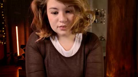 TESSA online show from 11/28/25, 11:13