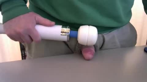 Snapshot of testechat chatting on 10/12/25, 06:51 Test the Chat online show from 10/12/25, 06:51