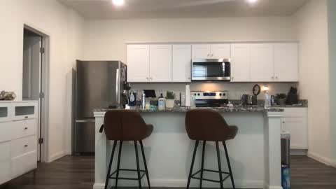 Snapshot of texas_blonde chatting on 11/09/25, 04:27 Daphne Summers online show from 11/09/25, 04:27