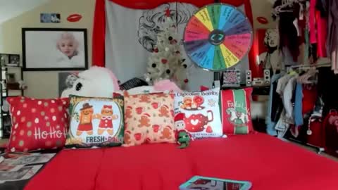 peachy online show from 12/12/24, 07:15